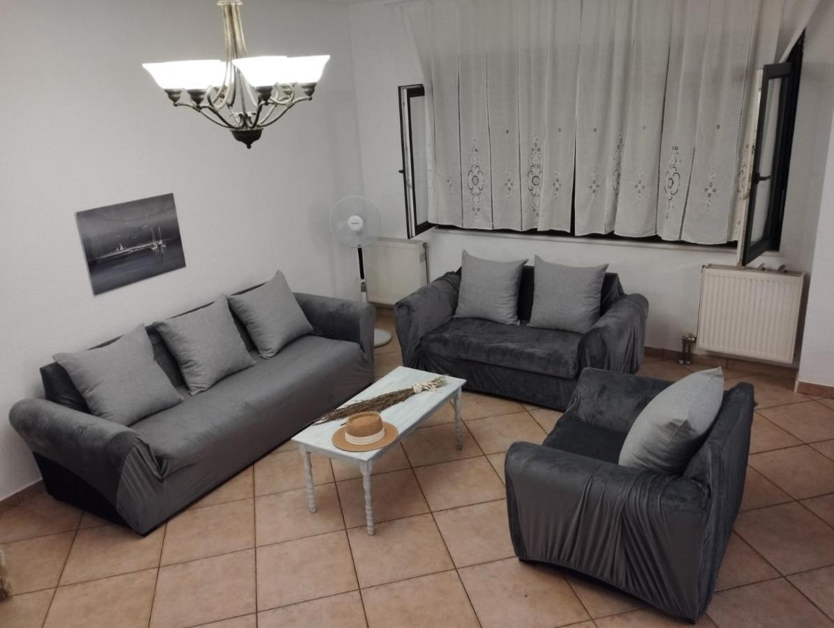 Elea Apartment