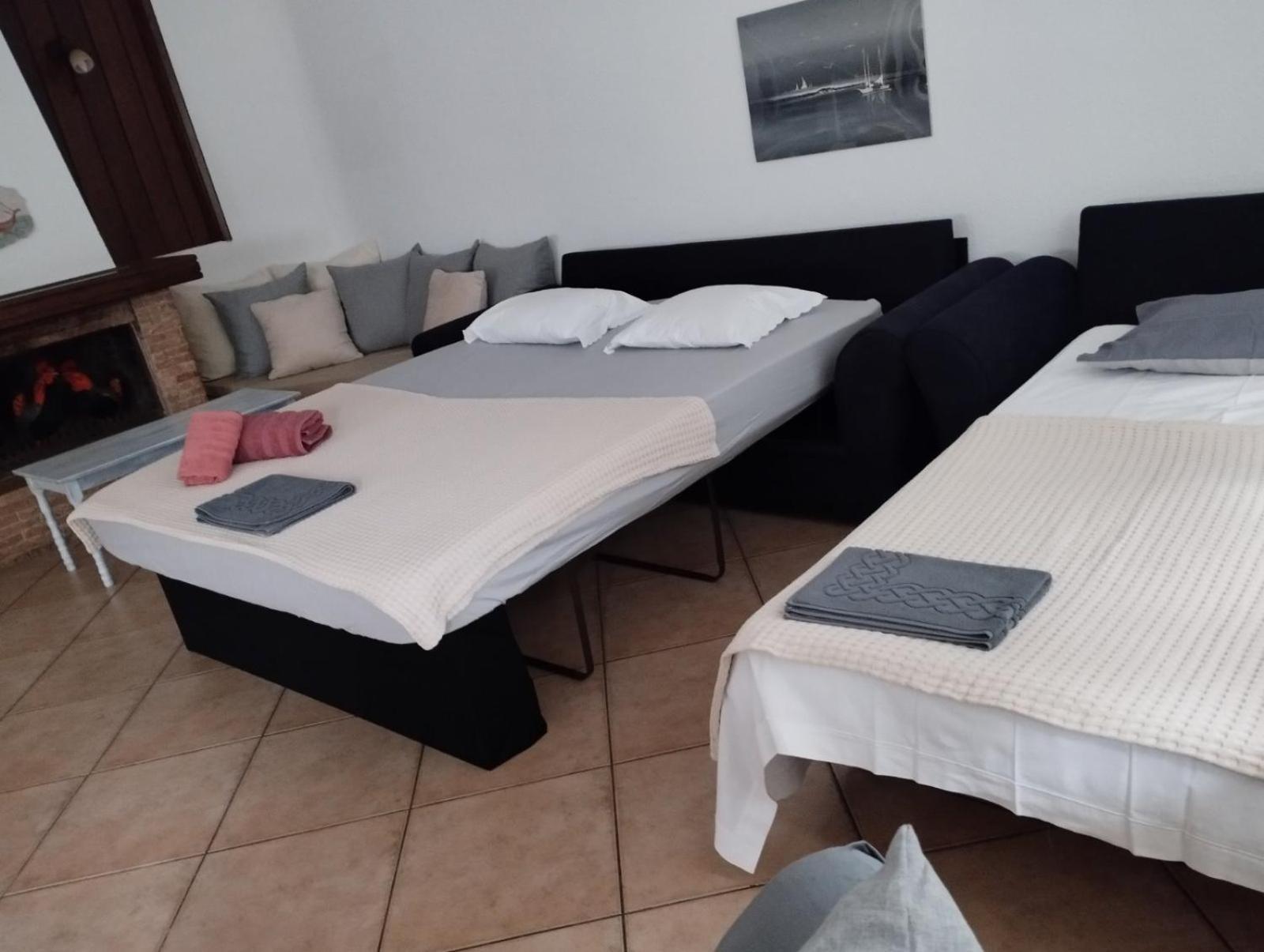Elea * Alexandroupoli