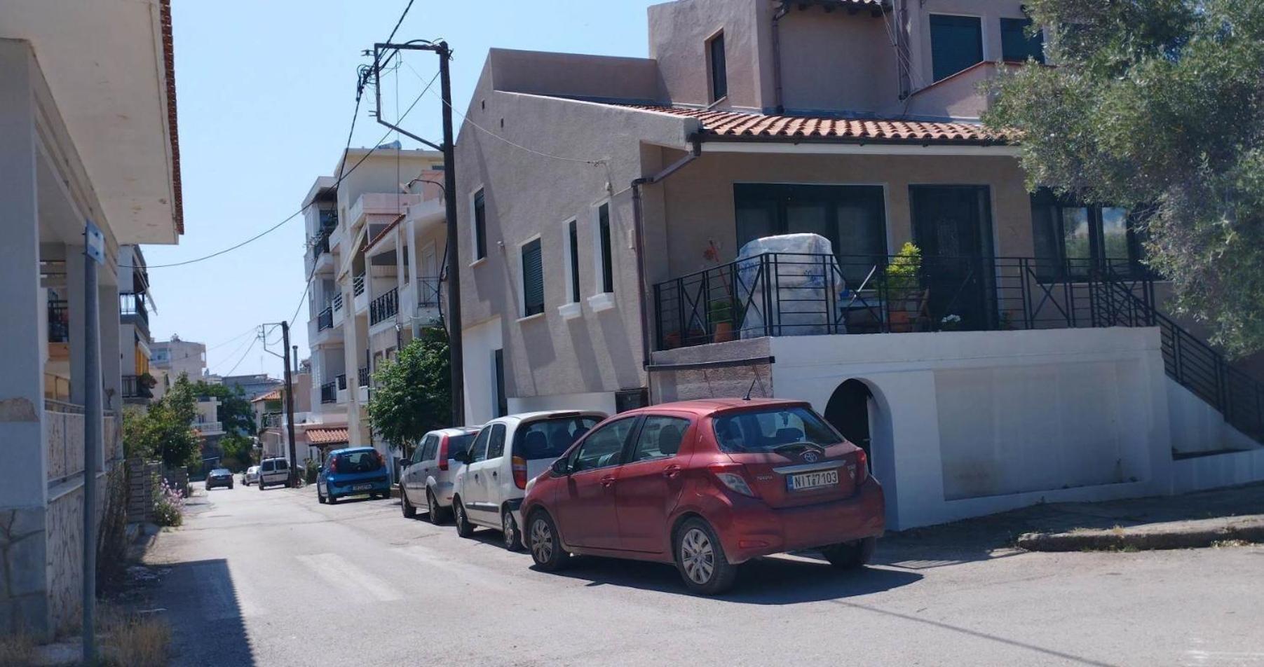 Elea Apartment